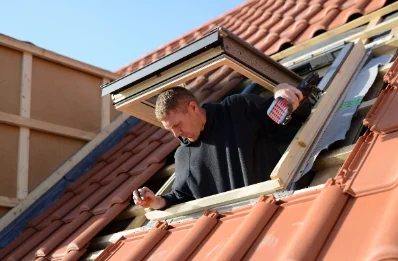 Pose de fenêtres de toit Velux à Bâthie